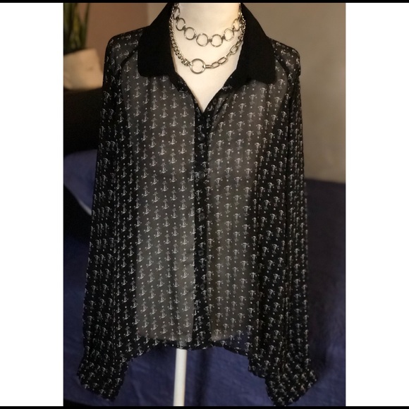 Black long sleeve anchor blouse ⚓️ - Picture 2 of 5